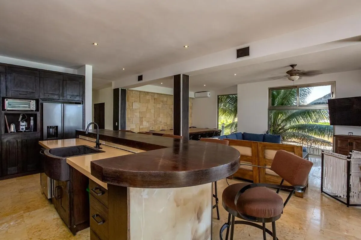 Villa Asisi, Luxury Beachfront In Xpu-Ha Haven Mexico