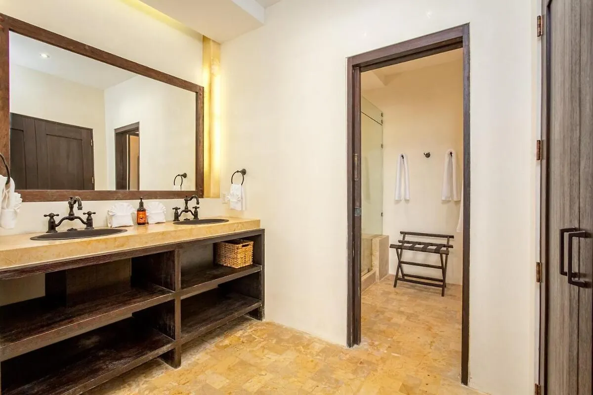 Villa Asisi, Luxury Beachfront In Xpu-Ha Haven Xpu Ha