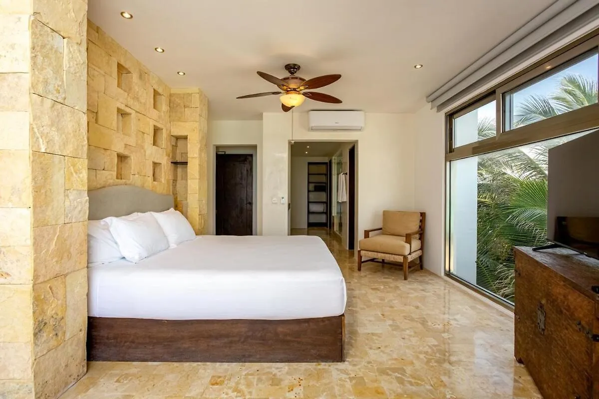 Villa Asisi, Luxury Beachfront In Xpu-Ha Haven
