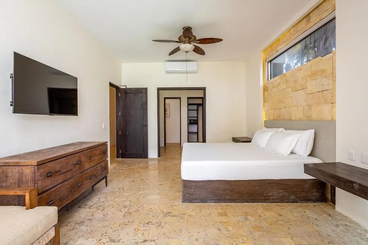 Villa Asisi, Luxury Beachfront In Xpu-Ha Haven